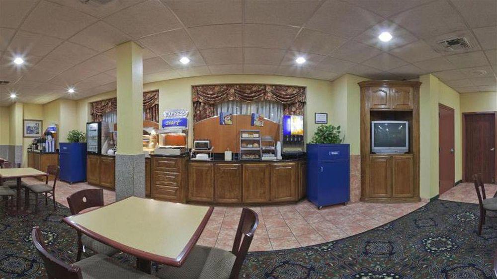 Fairfield Inn & Suites Houston Hobby Airport Екстер'єр фото