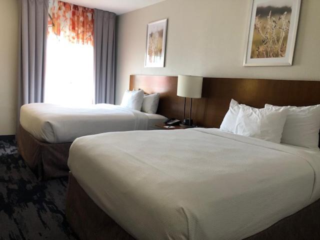 Fairfield Inn & Suites Houston Hobby Airport Екстер'єр фото