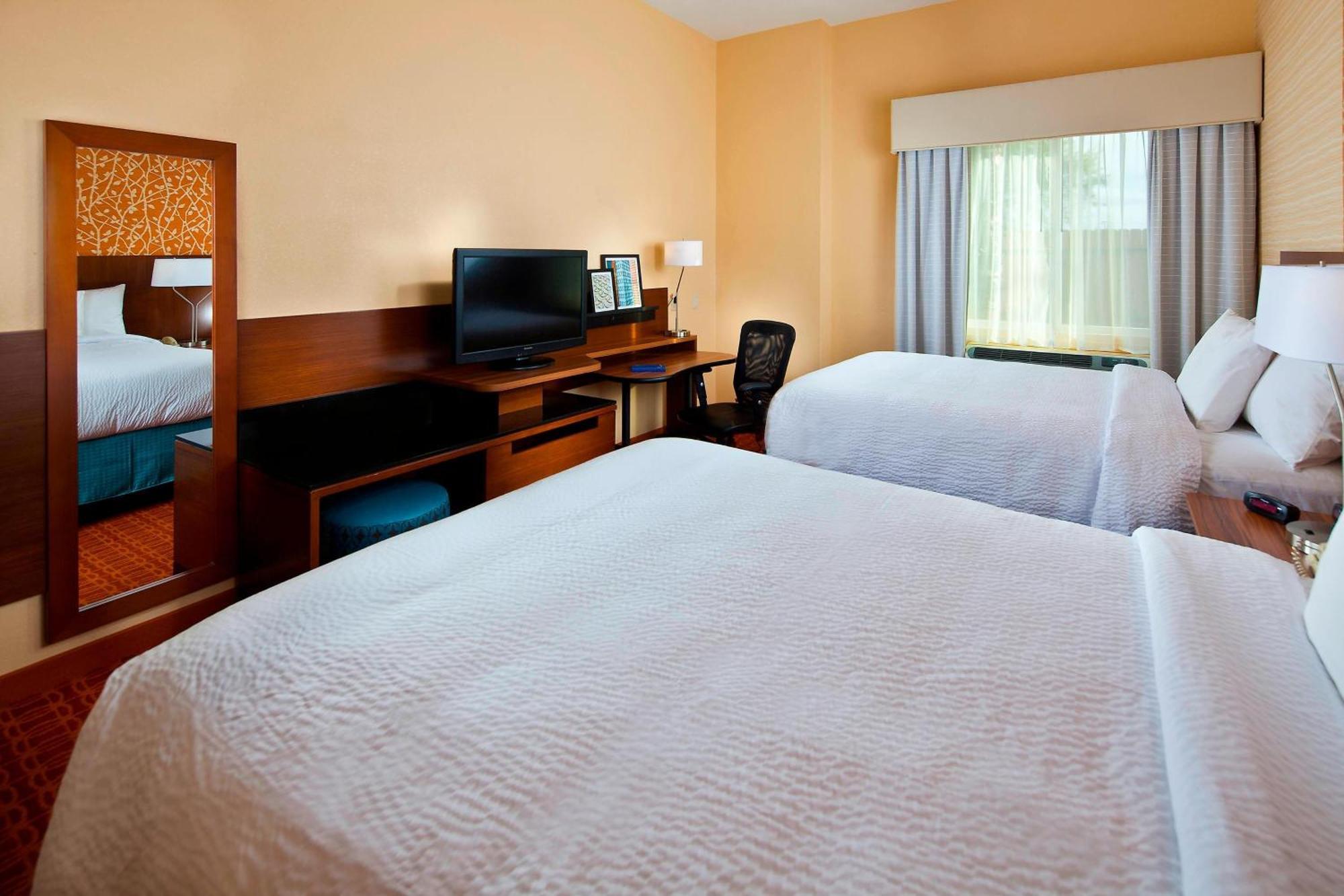 Fairfield Inn & Suites Houston Hobby Airport Екстер'єр фото